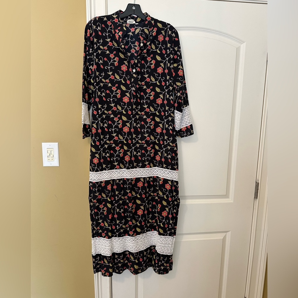 Julia Amory Majorelle Dress - size S.  Poppy Noir Very good condition.